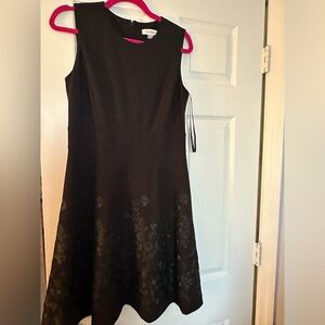 Align dress! Super flattering!